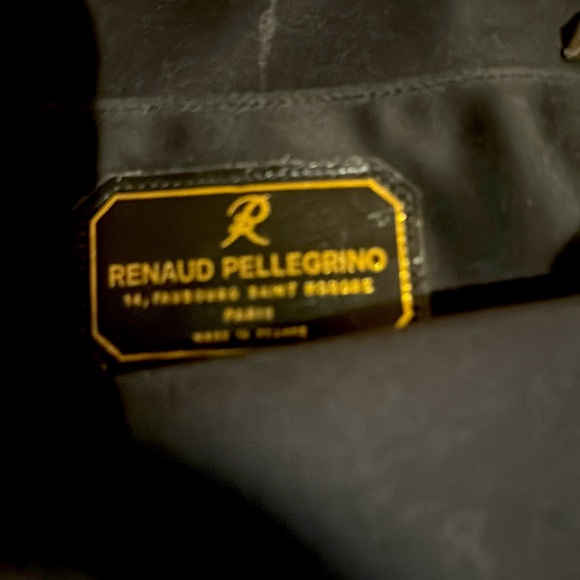 Renaud Pellegrino leather tote, hand stitched 2 outer pockets. 3 compartments. - Picture 1 of 6